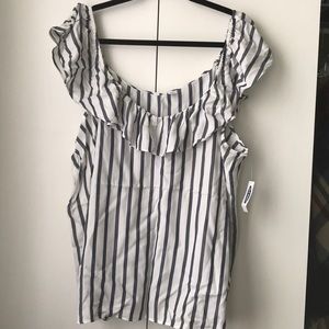 Old Navy ruffled off the shoulder top (NWT)